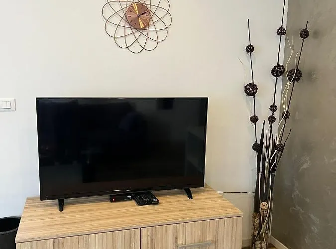 And Lorena 236 Πανσιόν Ρόβινι