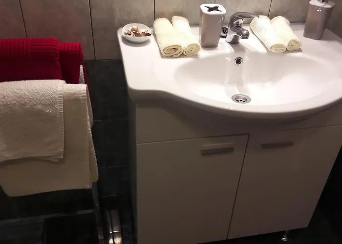 Πανσιόν And Lorena 236