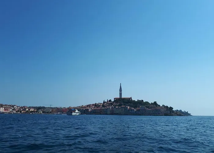 And Lorena 236 3* Ρόβινι