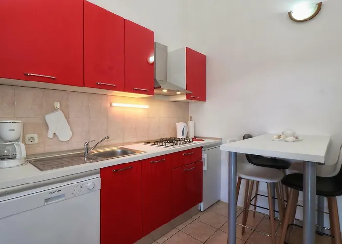 And Lorena 236 3* Ρόβινι