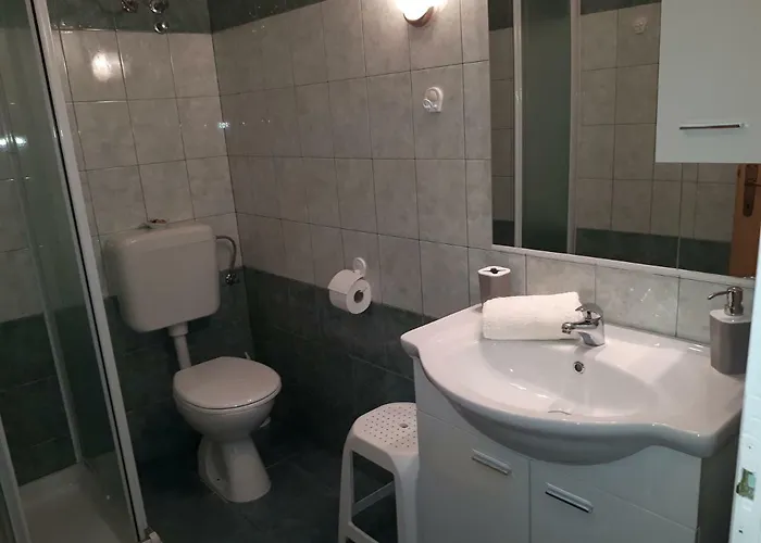 Πανσιόν And Lorena 236