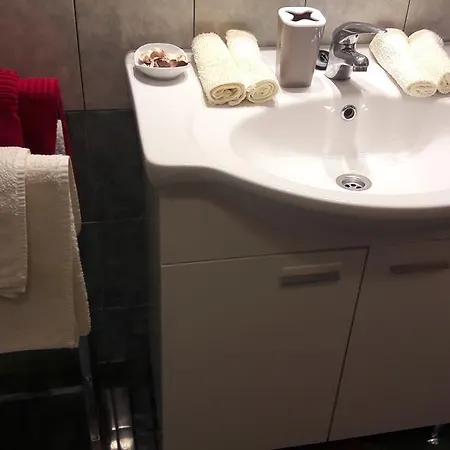 Konukevi And Lorena 236