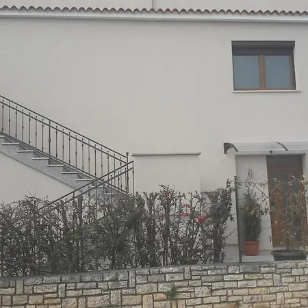 Konukevi And Lorena 236 3*