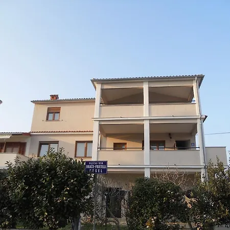 And Lorena 236 Affittacamere Rovigno